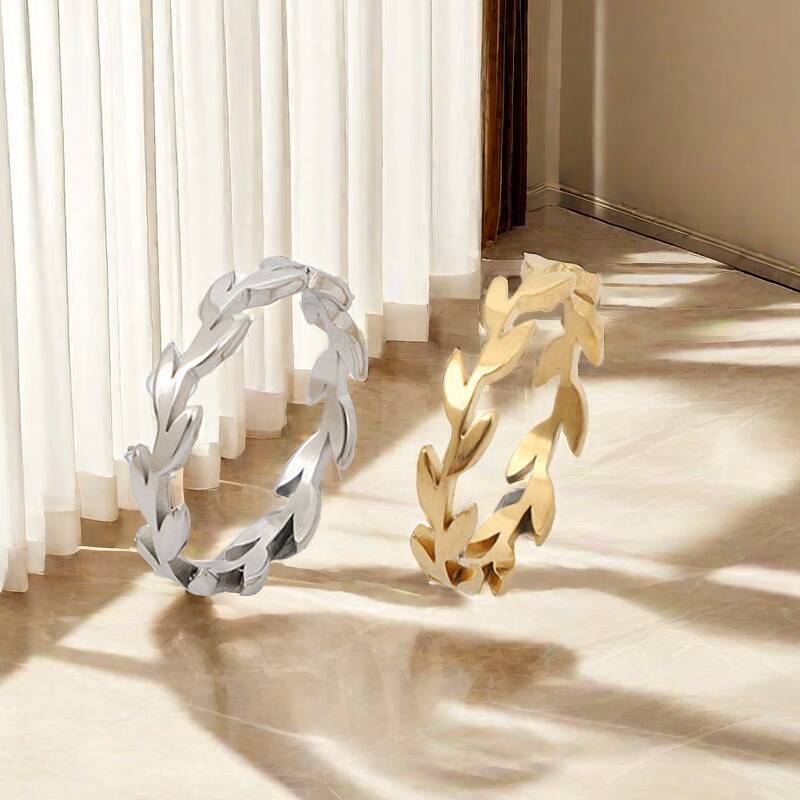Wholesale Titanium steel hollow leaves wheat ear flower ring