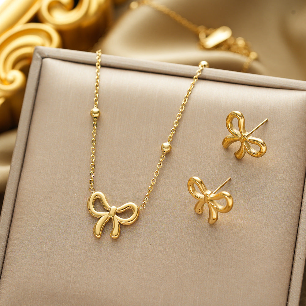 Wholesale Titanium Steel Gold Bow Pendant Necklace - Fashion Accessory for Boutique Resale