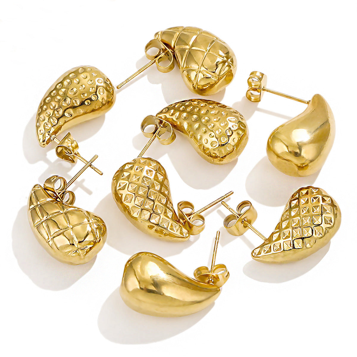 Wholesale 20PCS Titanium steel electroplated 18K gold hammer pattern earrings