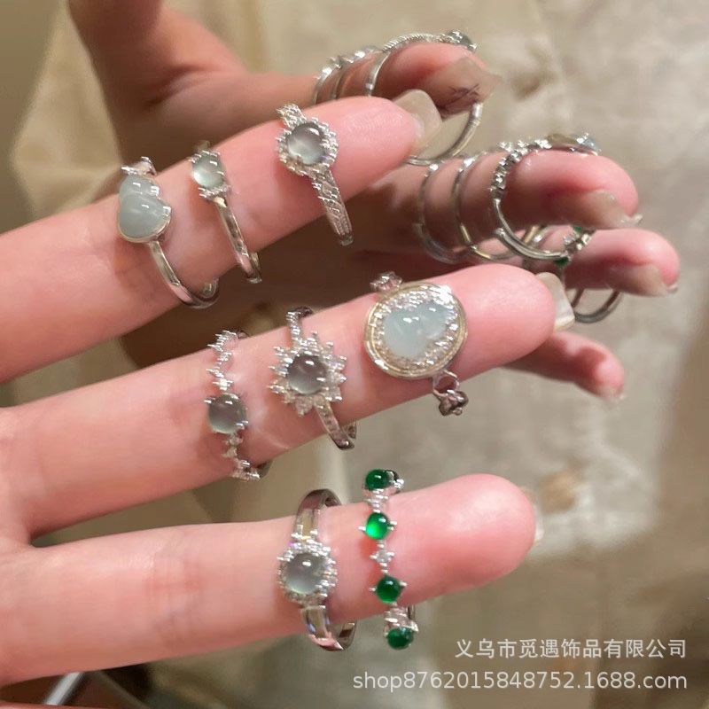 Wholesale New Chinese-Style Green Agate Gourd Ring for Women,  Niche Design Index Finger Ring,  Light Luxury Temperament Ring,  Personality Trend
