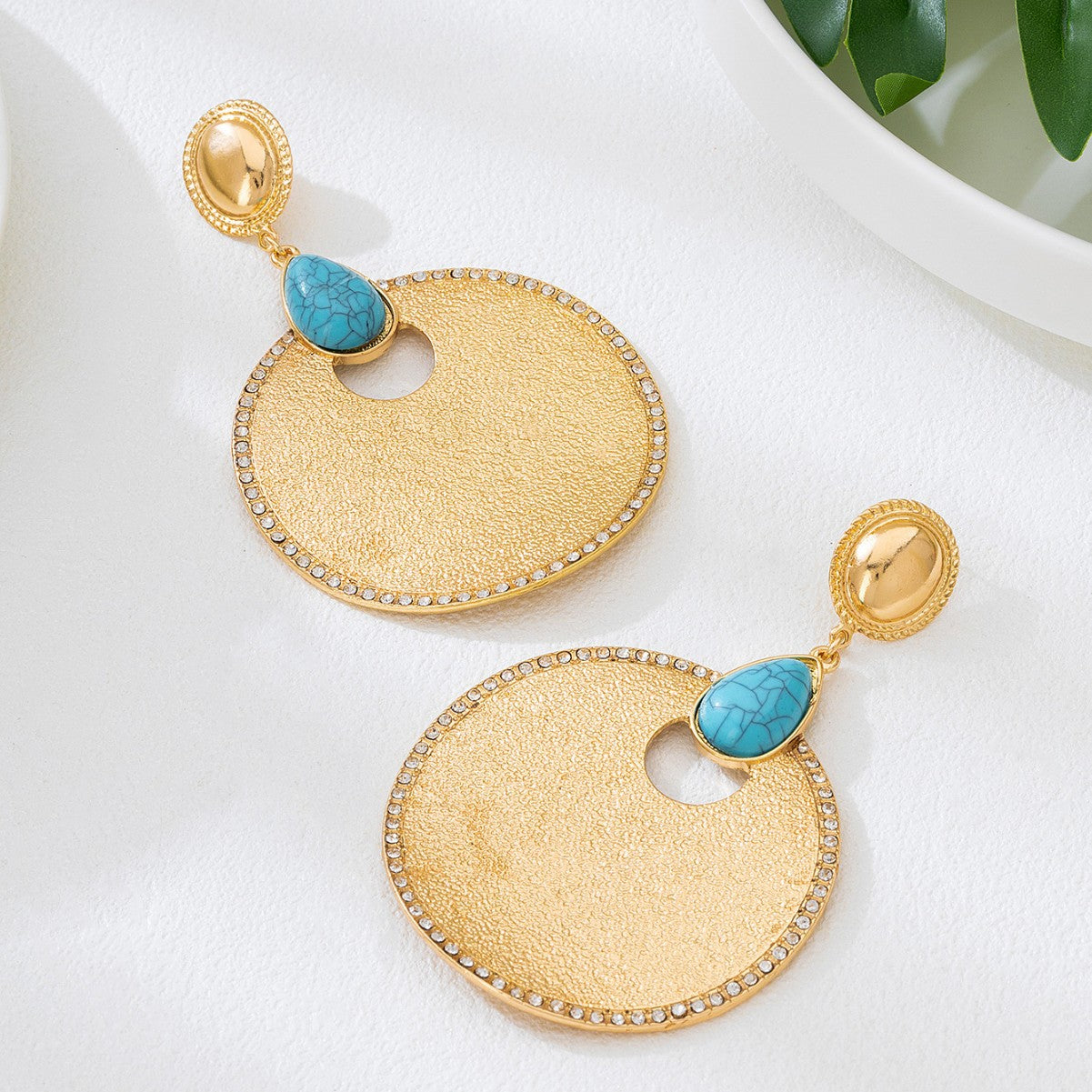 Wholesale Zinc Alloy Matte Geometric Round Earrings For Women Party Wear Fashion Accessory
