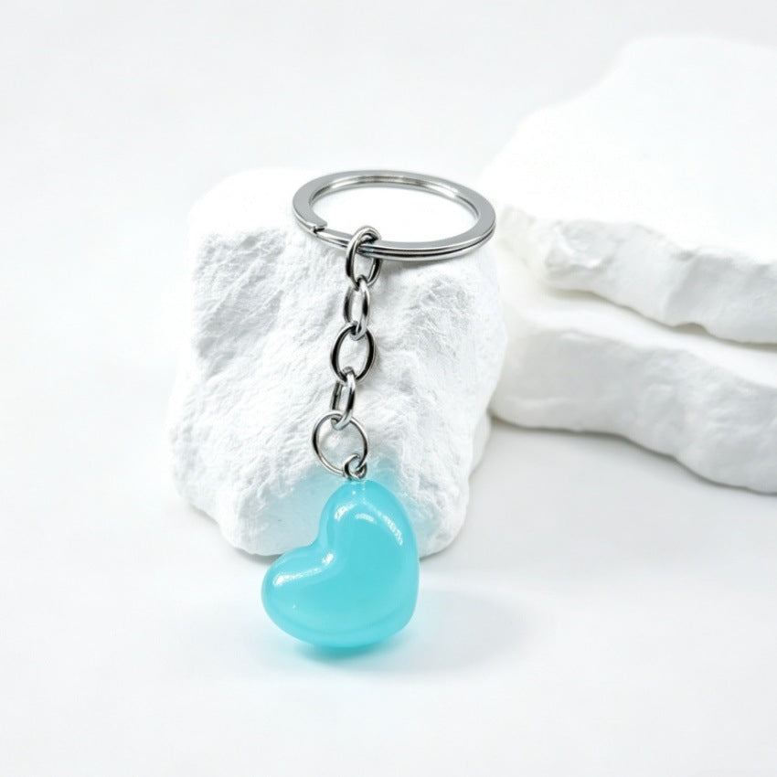 Wholesale Resin Luminous Heart Keychain Fashionable Bag Charm For Handbags And Keys Decorative Gift For Wedding Party Boutique Resale