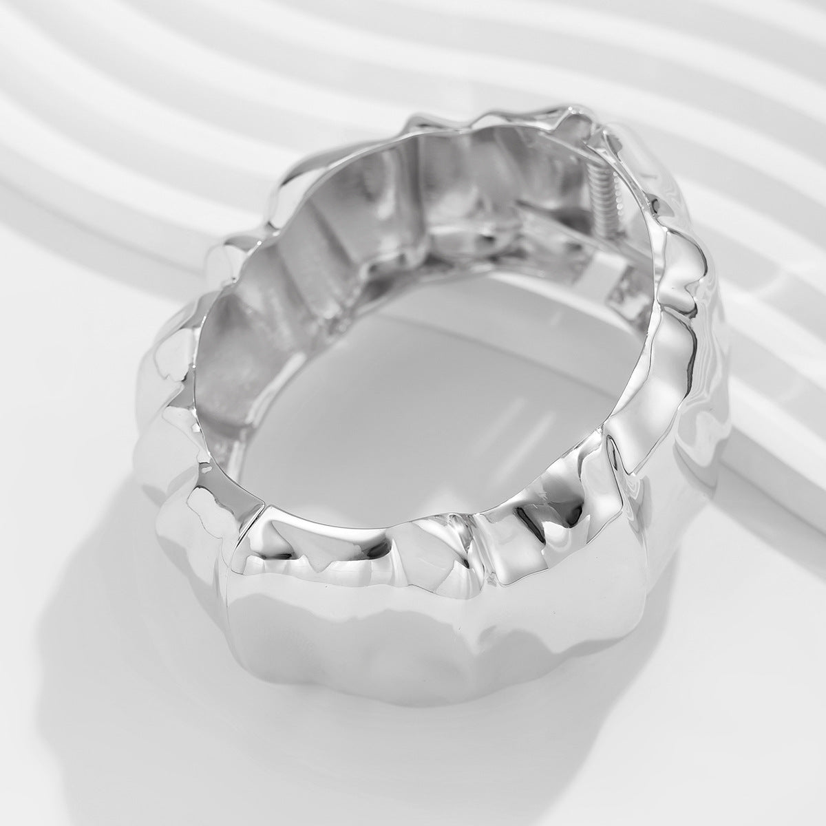 Wholesale Retro metal winding line irregular pleated bracelet set