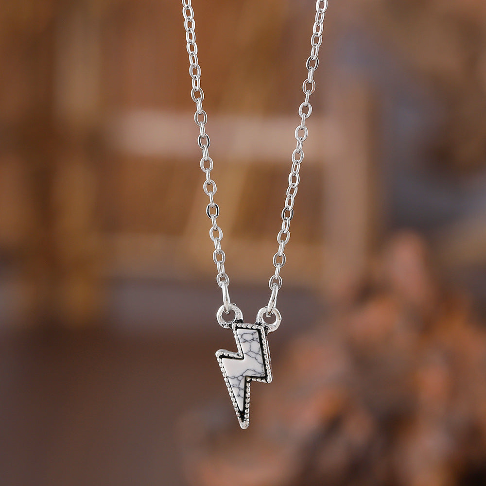Wholesale Vintage Boho Lightning Bolt Turquoise Pendant Necklace Stylish Zinc Alloy Jewelry For Gift And Boutique Resale