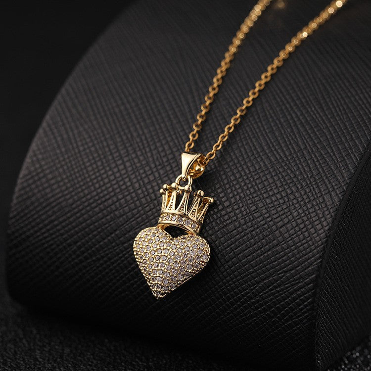 Wholesale Gold Plated Copper Zircon Heart Crown Pendant Necklace Women S Hip Hop Fashion Accessory
