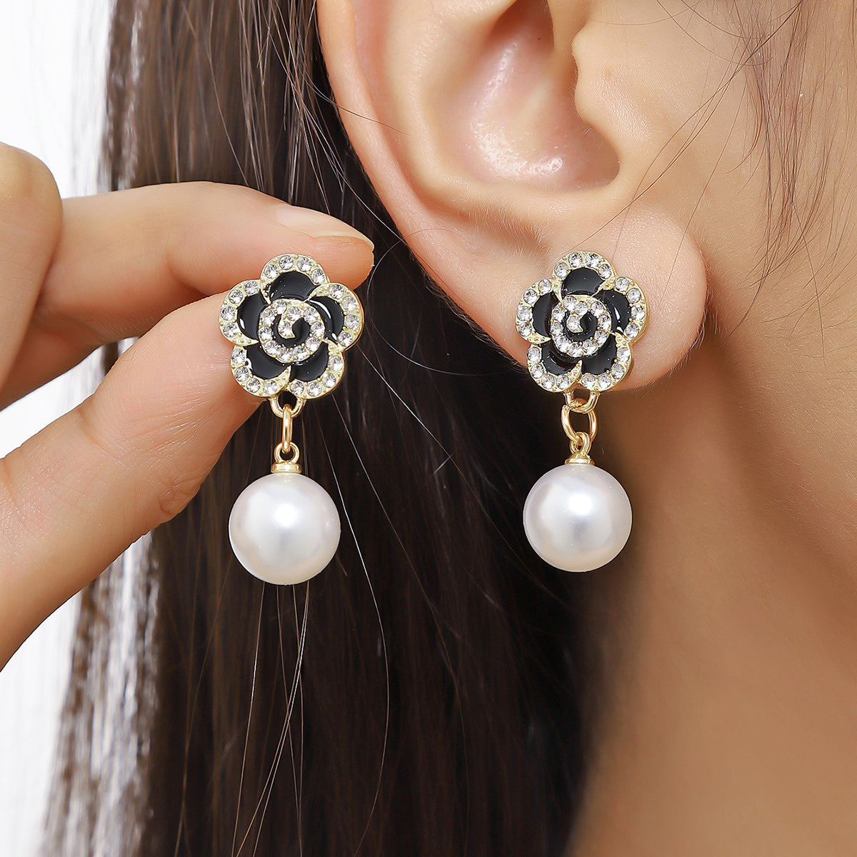 Wholesale colorful pearl pendant exaggerated exquisite earrings
