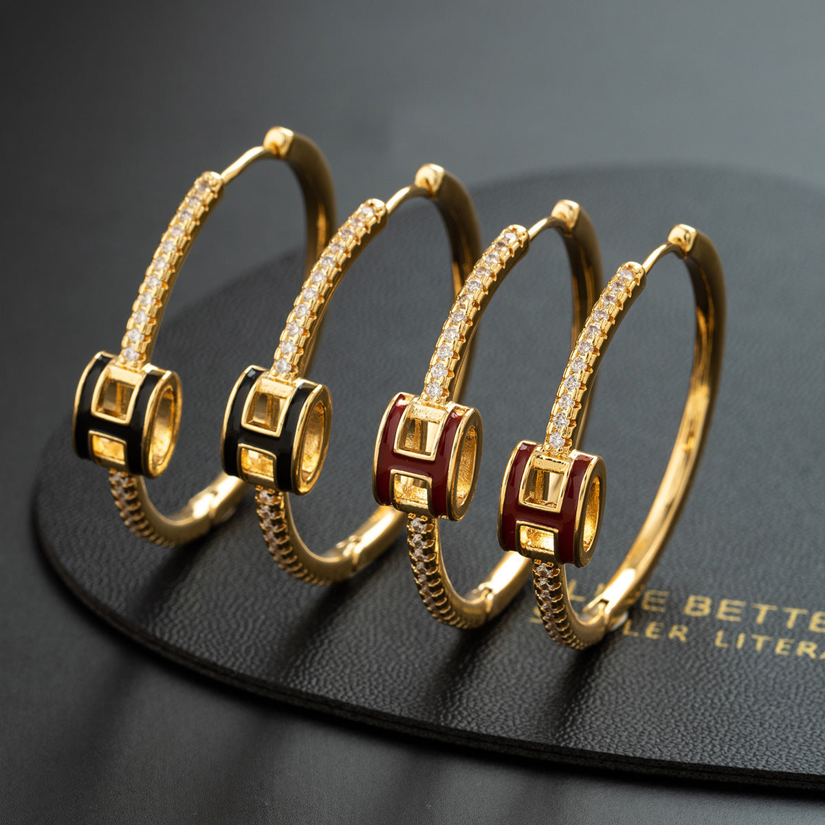 Wholesale Gold Plated Zircon Letter Ear Cuffs For Women Trendy Geometric Shape Chic Everyday Jewelry Accessory Boutique Resale Gift