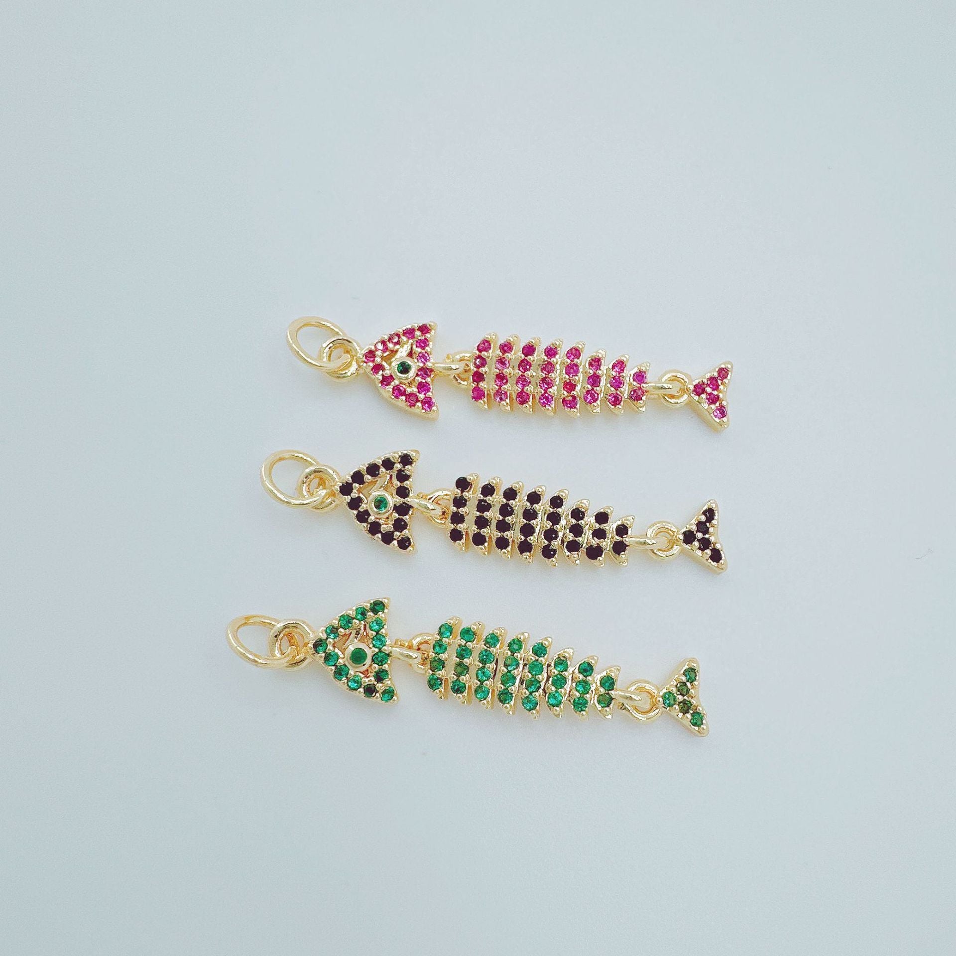 Wholesale Gold Plated Movable Fishbone Necklace Pendant Creative Fashion Accessory Boutique Resale Gift