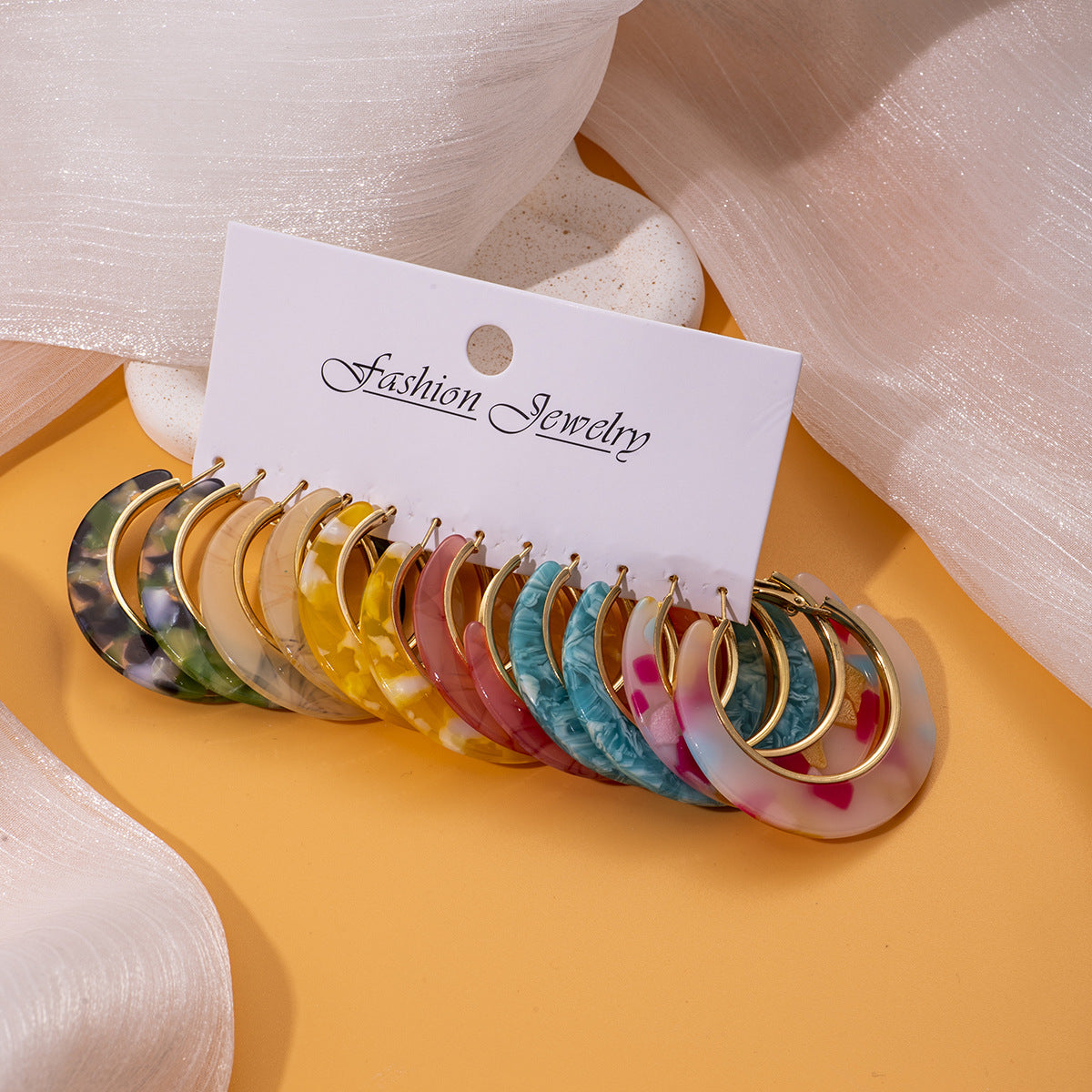 Wholesale Modern Acetate C-Shaped Round Earrings Geometric Design Gift Jewelry Accessory