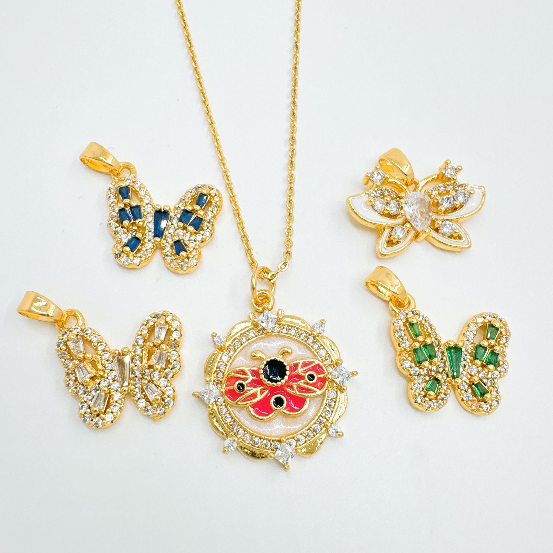 Wholesale Gold Plated Copper Butterfly Pendant Necklace,  Trendy Fashion Jewelry Accessory,  Gift for Women,  Boutique Resale
