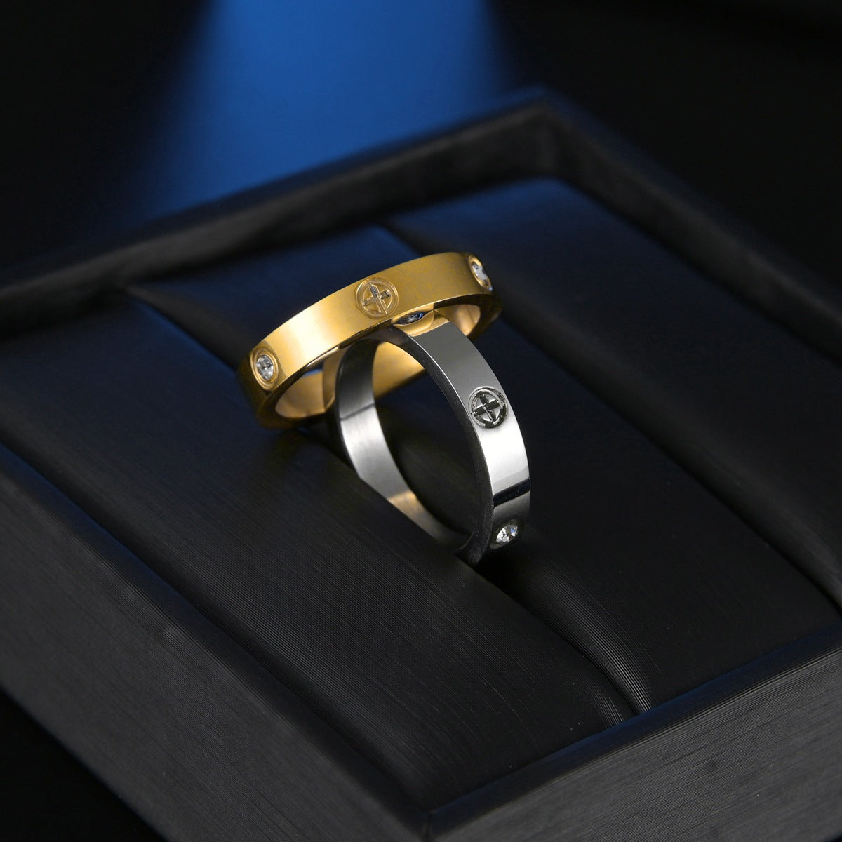 Wholesale Gold Stainless Steel Diamond-Encrusted Ring,  Everyday Wear Jewelry Accessory for Couples