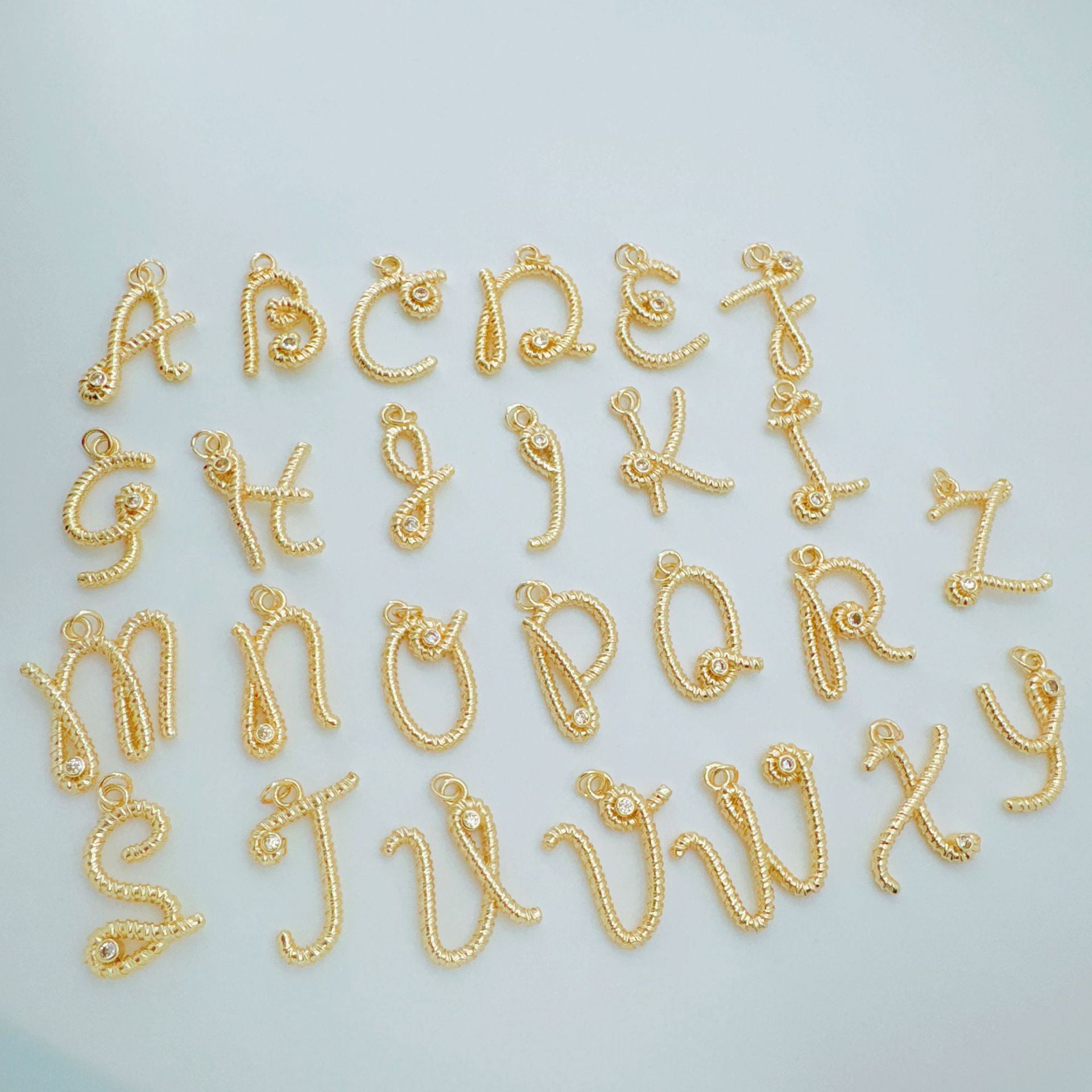 Wholesale Gold Plated Copper 26 Letter Alphabet Pendant,  Trendy Hip-Hop Jewelry Accessory for Everyday Gift