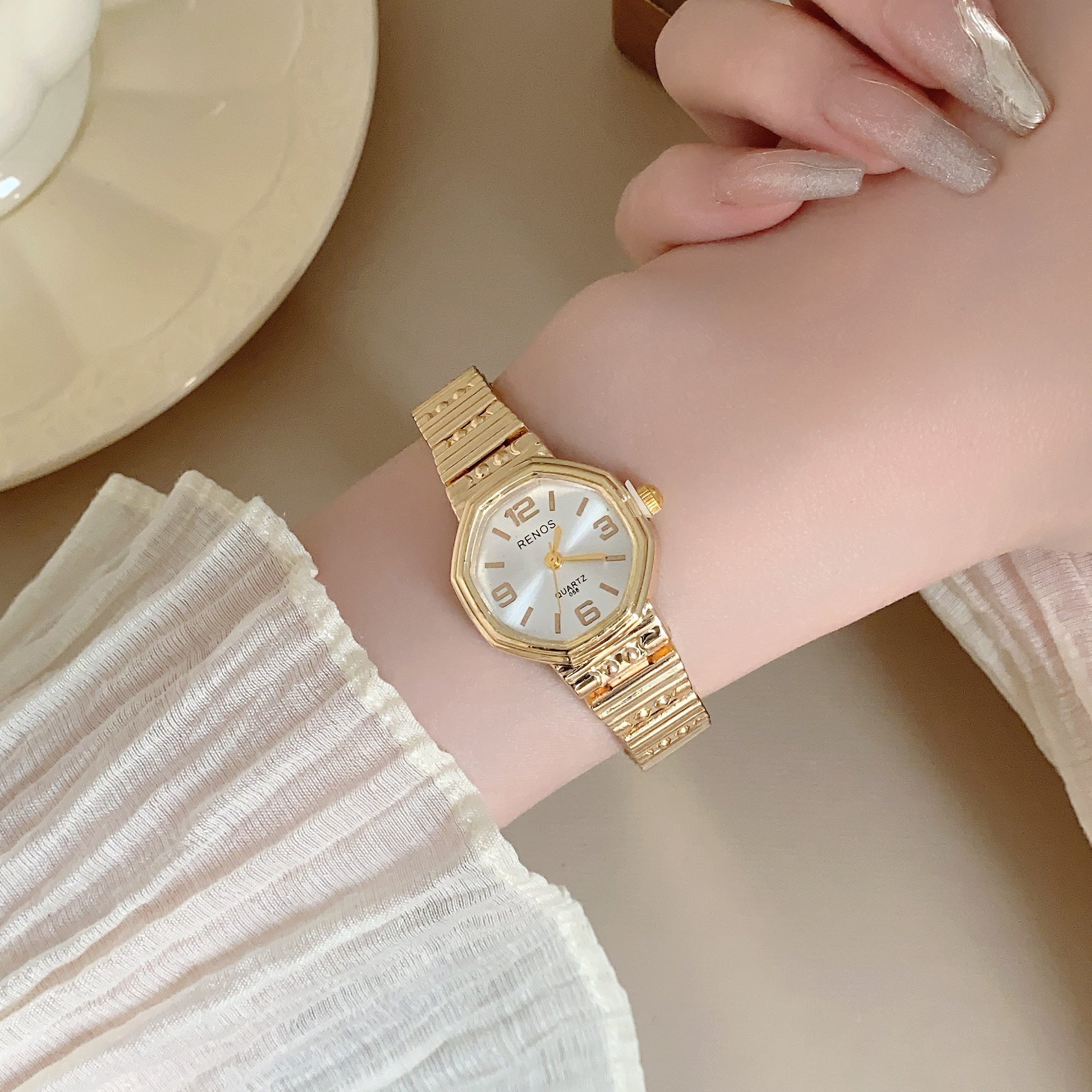 Wholesale Chic Women S Octagonal Gold Quartz Watch Vintage Style Fashion Accessory