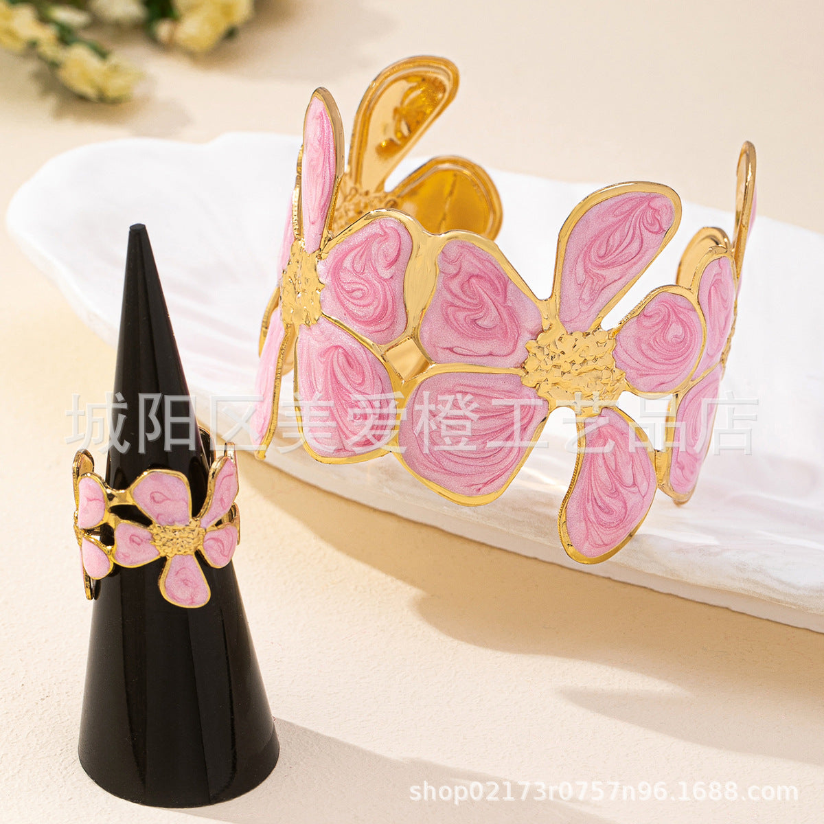 Wholesale 2-piece oil-drop versatile fashion five-petal flower ring and bracelet adjustable opening women' s jewelry set