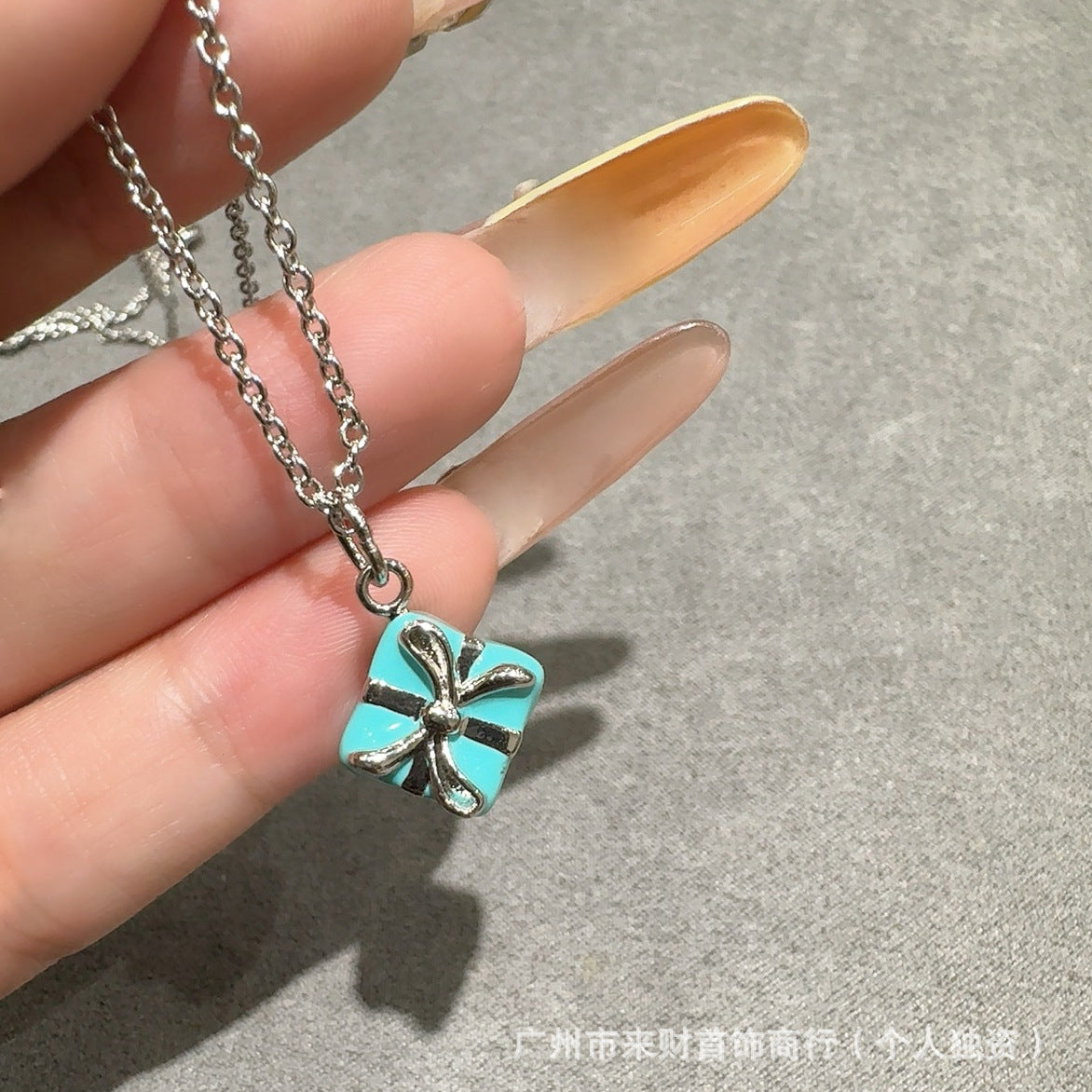 Wholesale Christmas gift box clavicle necklace choker necklace