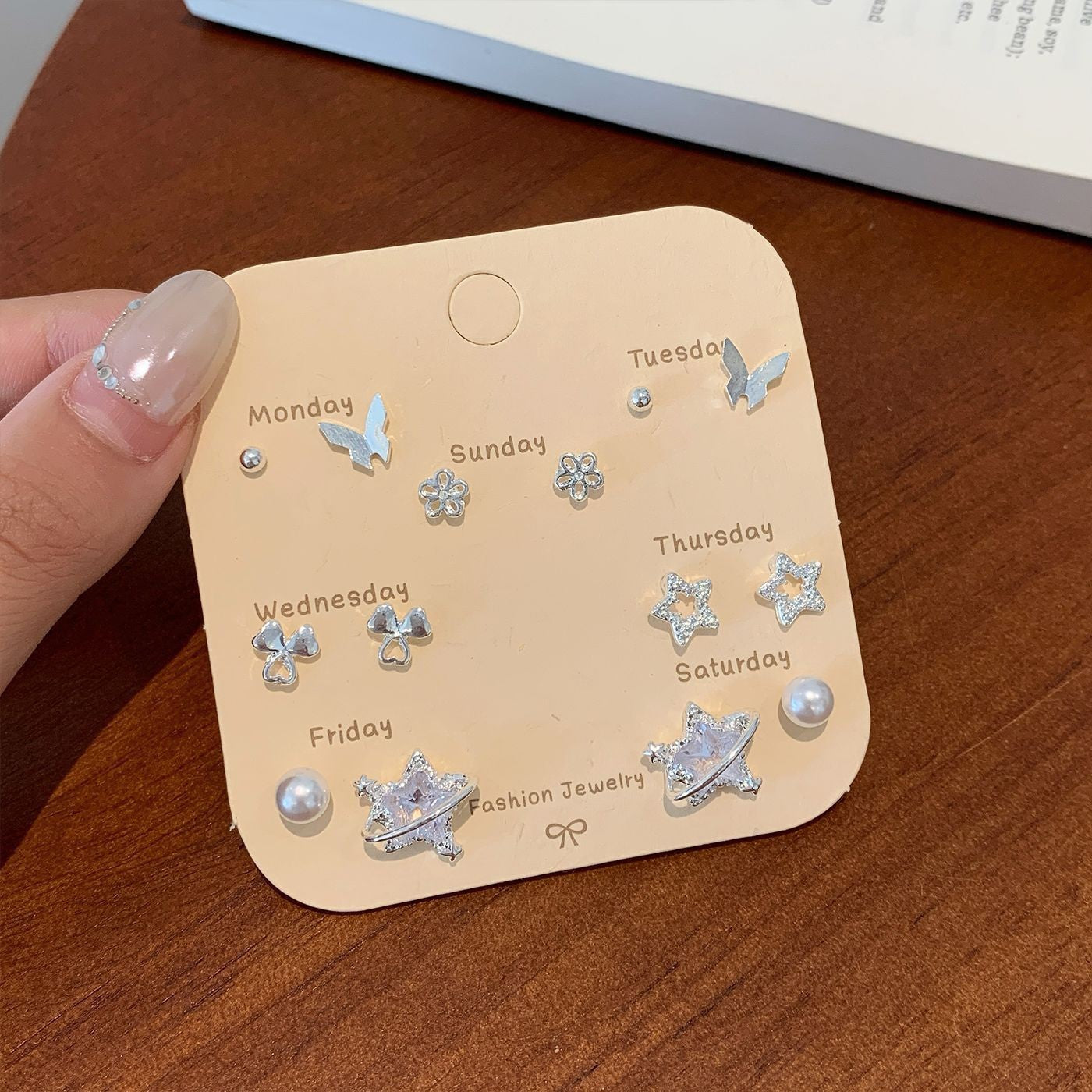 Wholesale Exquisite and Compact Mini Earring Set Silver Needle Earrings Simple Small Earrings