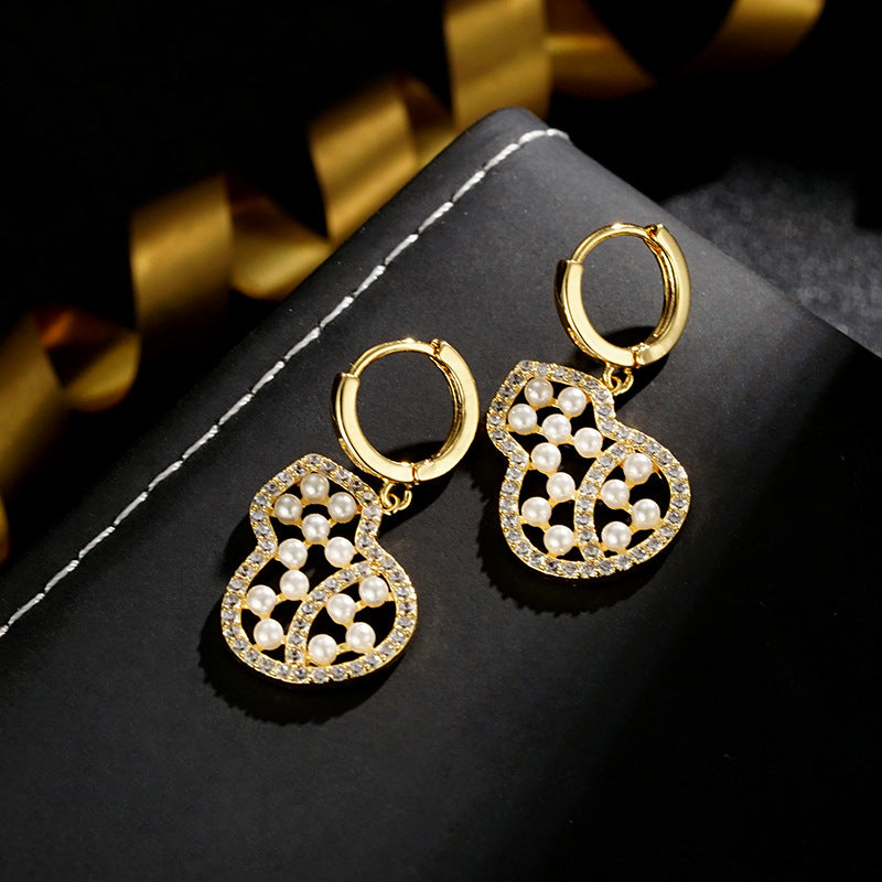 Wholesale  fashion luxury simple temperament retro hollow bead gourd earrings