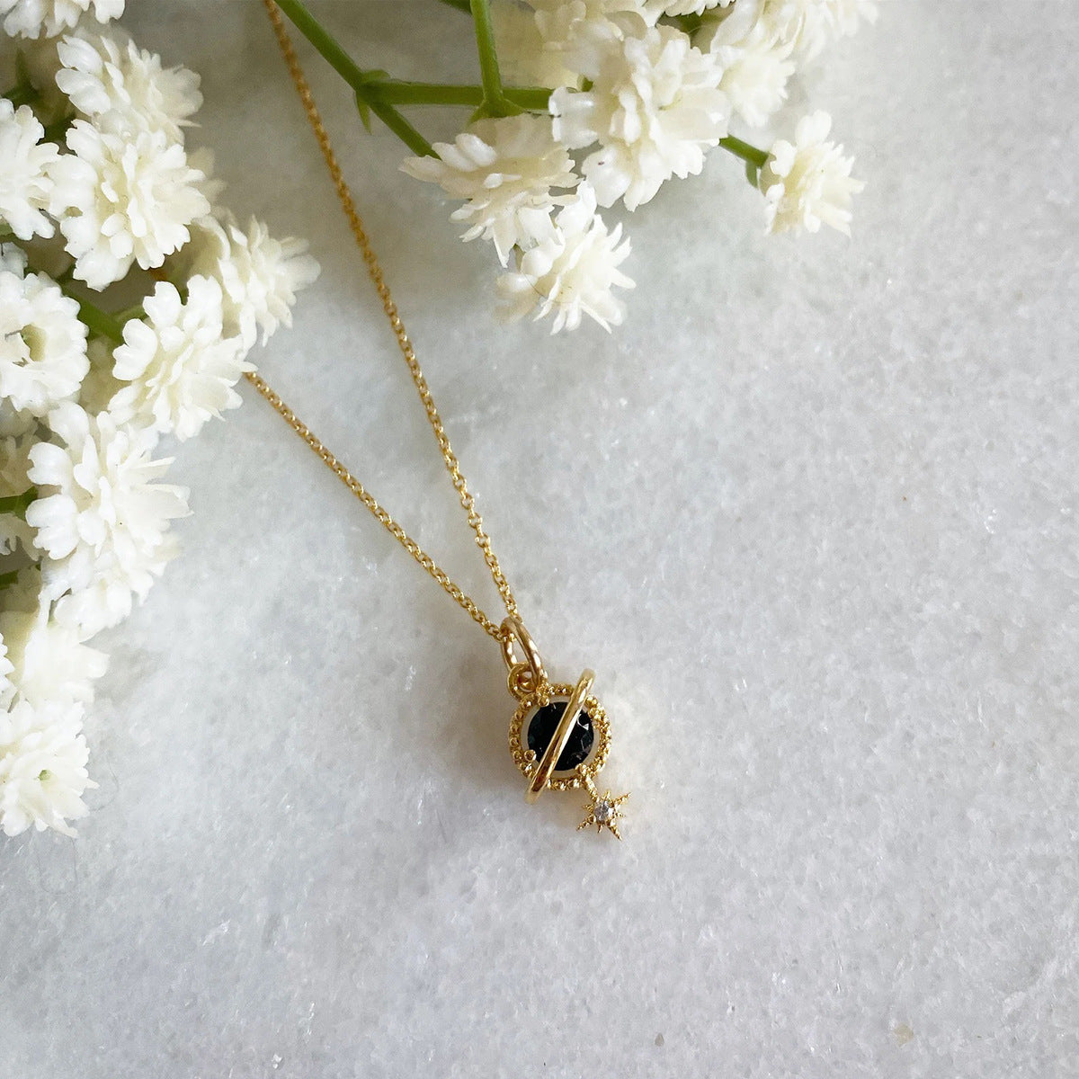 Wholesale Stainless Steel Vintage Light Luxury vintage Saturn Gem Pendant Necklace