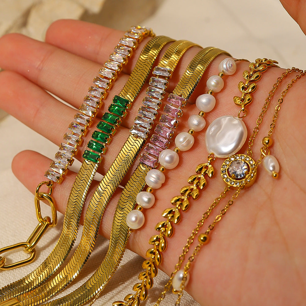 Wholesale Vintage Titanium Steel Bracelets Cuban Bracelet 18K Electroplating Light Luxury Bracelet ACC-BT-Mingl001