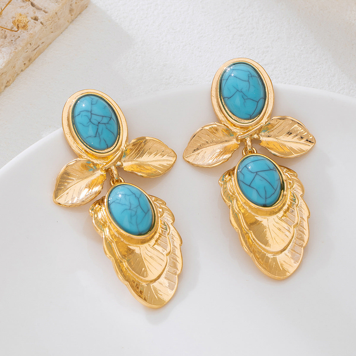 Wholesale Retro Elegant Turquoise Flower Earrings For Women Party Everyday Jewelry Accessory Gift