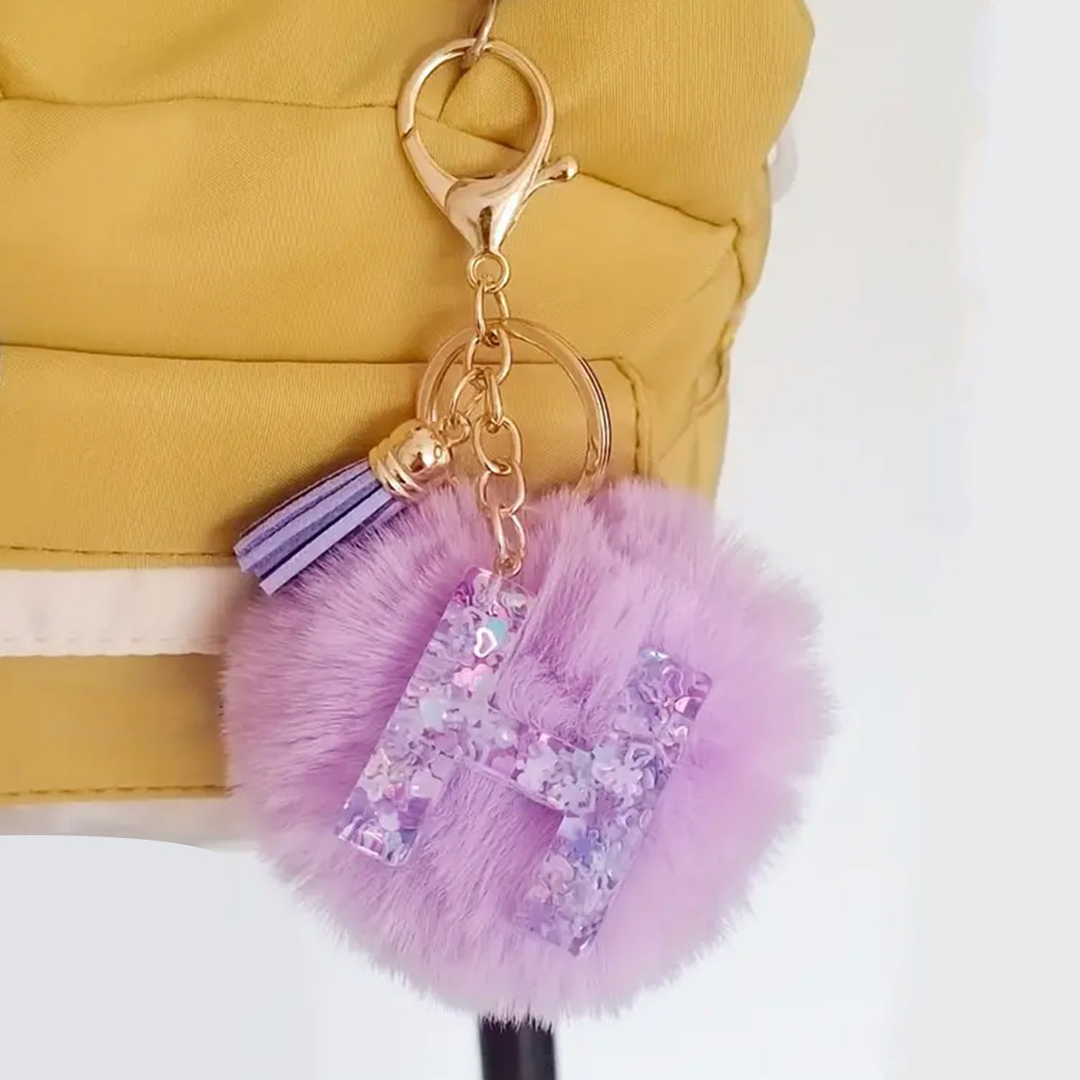 Wholesale Cute resin pom-pom 26 letter keychain