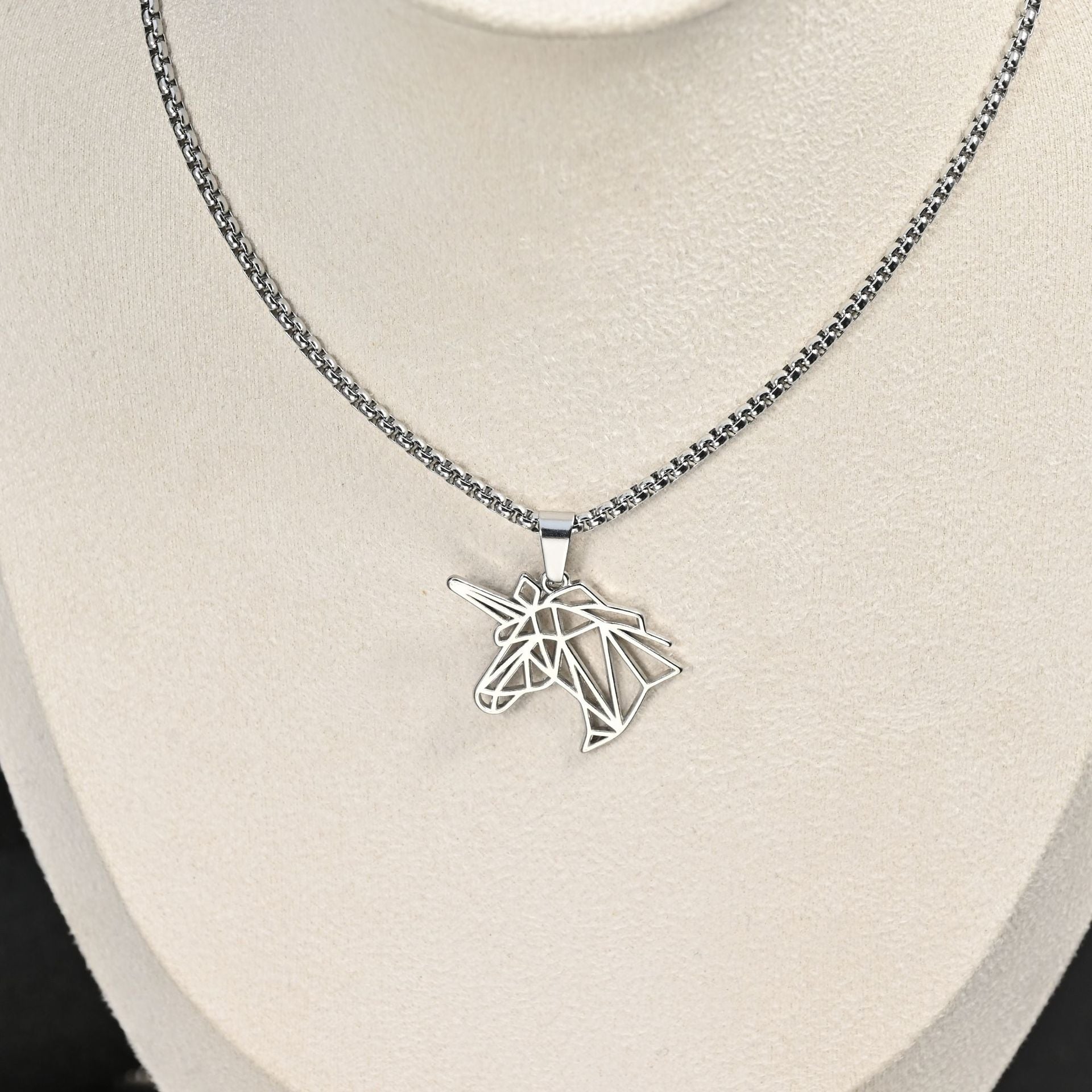 Wholesale Chinese Style Horse Zodiac Colorful Pendant Necklace Stainless Steel Clavicle Chain For Street Fashion Layering Jewelry