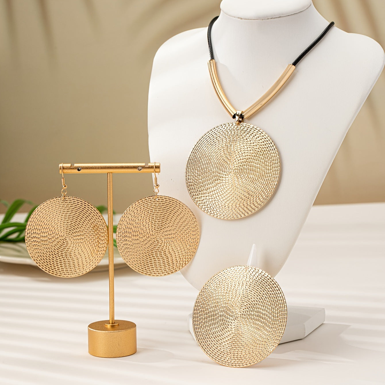 Wholesale  grain double round pendant necklace ring earrings three-piece suit