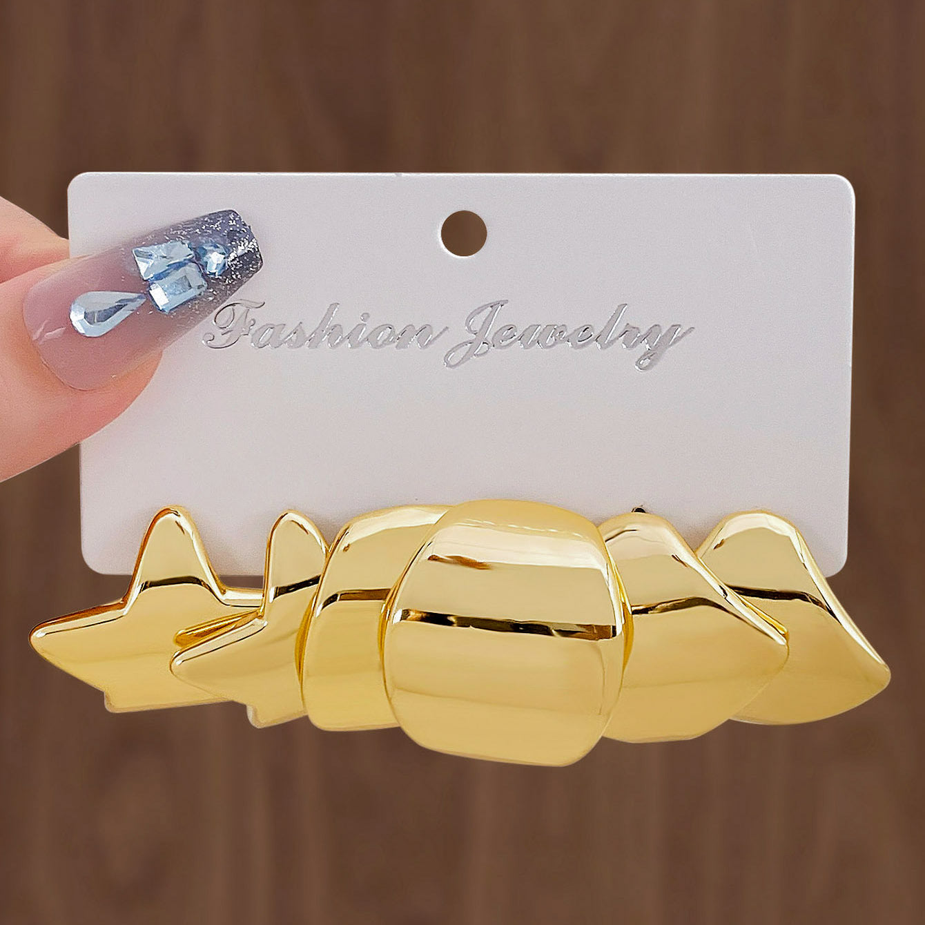 Wholesale Retro  Exaggerated C- shaped Earrings suit