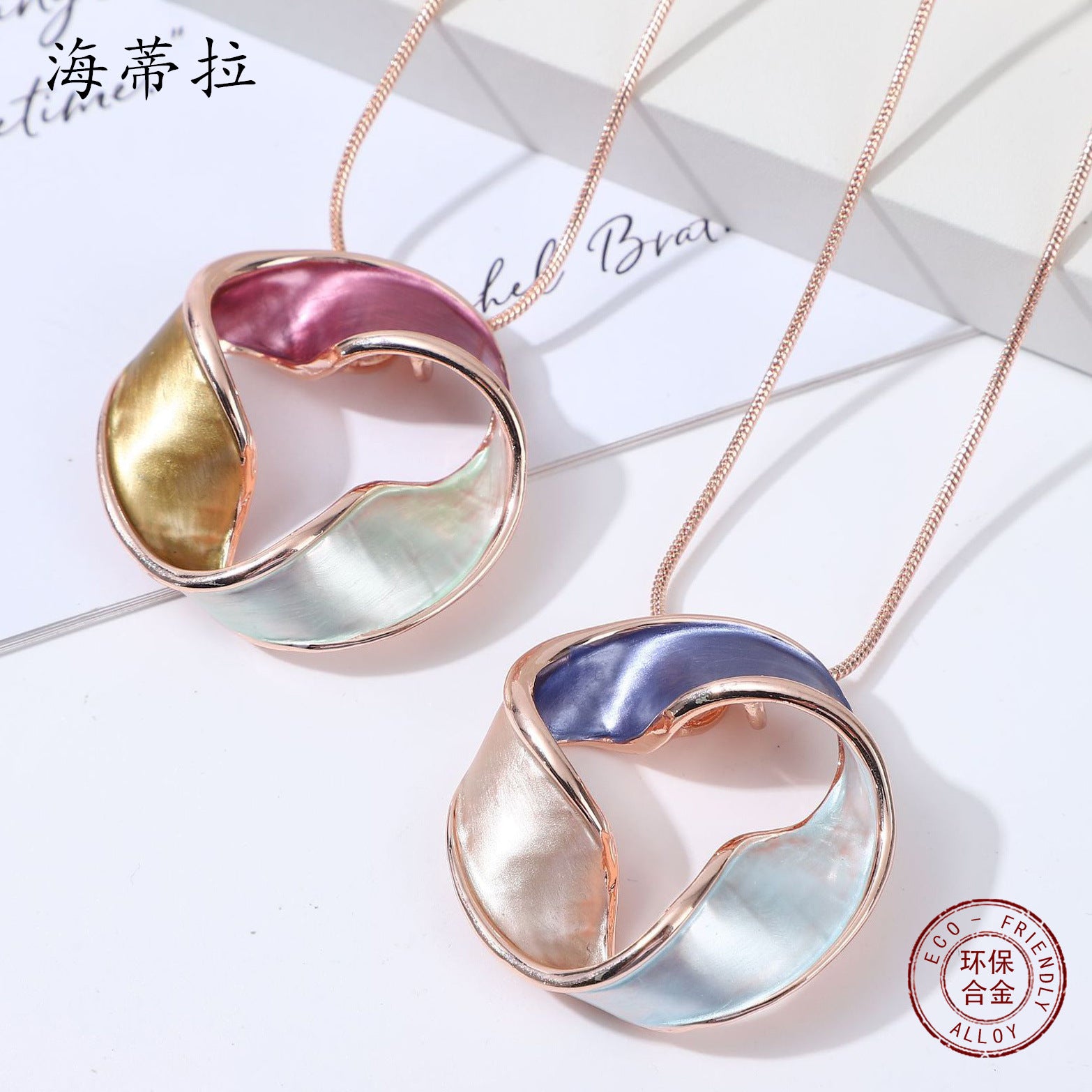 Wholesale  round personalized hollow round geometric color pendant  clavicle chain