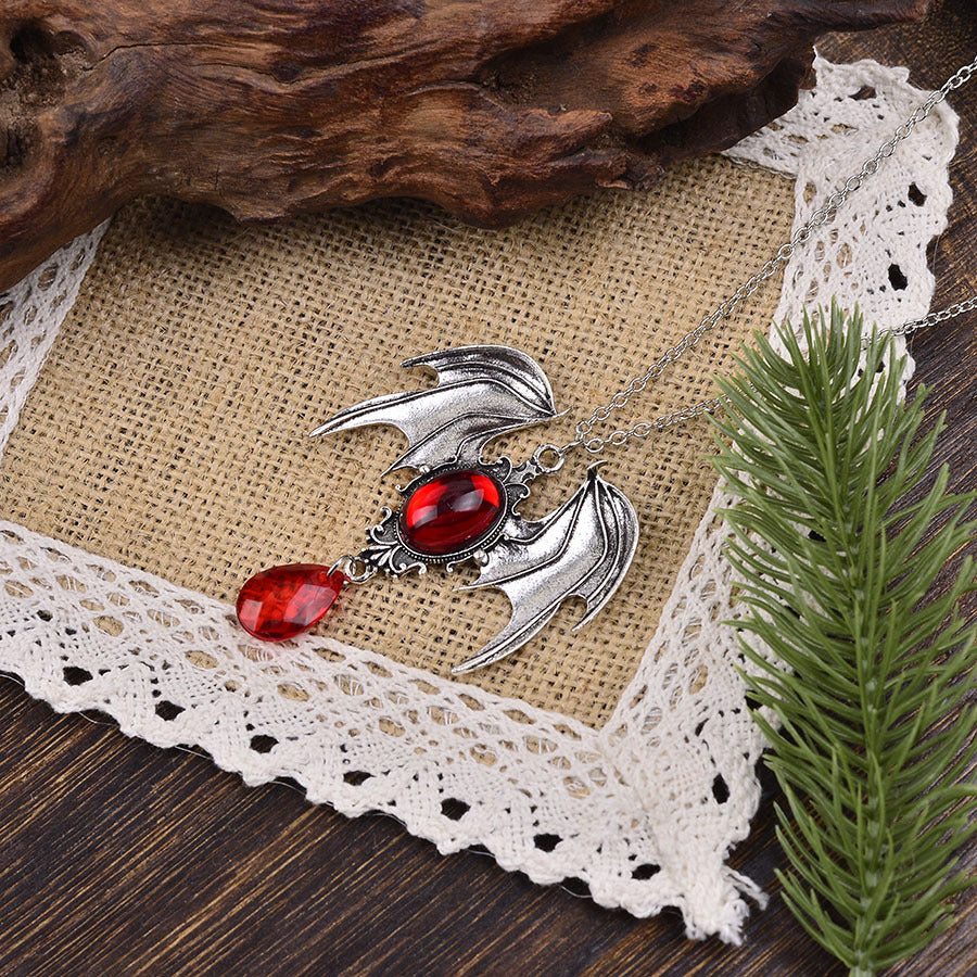 Wholesale Electroplated Zinc Alloy Gothic Bat Wing Pendant Necklace,  Trendy  Jewelry Accessory