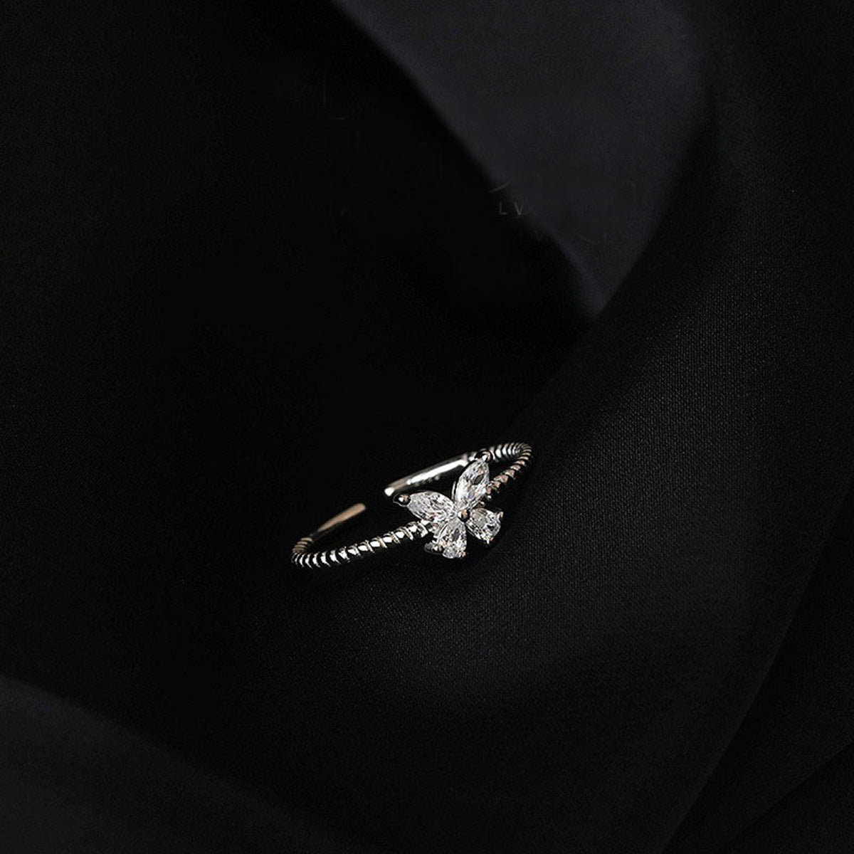 Wholesale Shining Rhinestone Butterfly Opening Ring