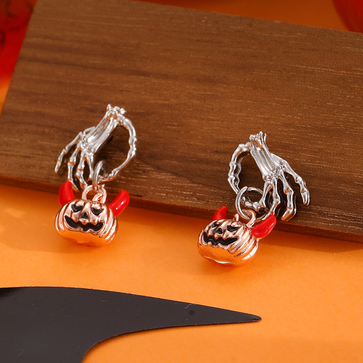 Wholesale  Ghost Hand Pumpkin Skull Earrings Alloy Electroplated Trendy Jewelry Accessory for Women Party Wear