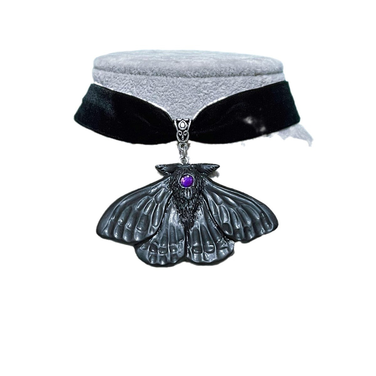 Wholesale Vintage Black Moth Velvet Necklace