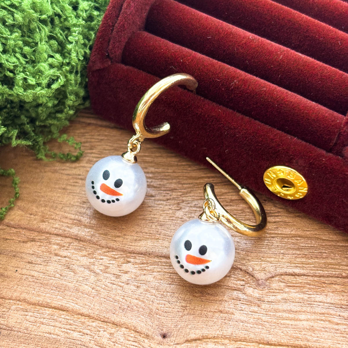 Wholesale  smiling snowman earrings