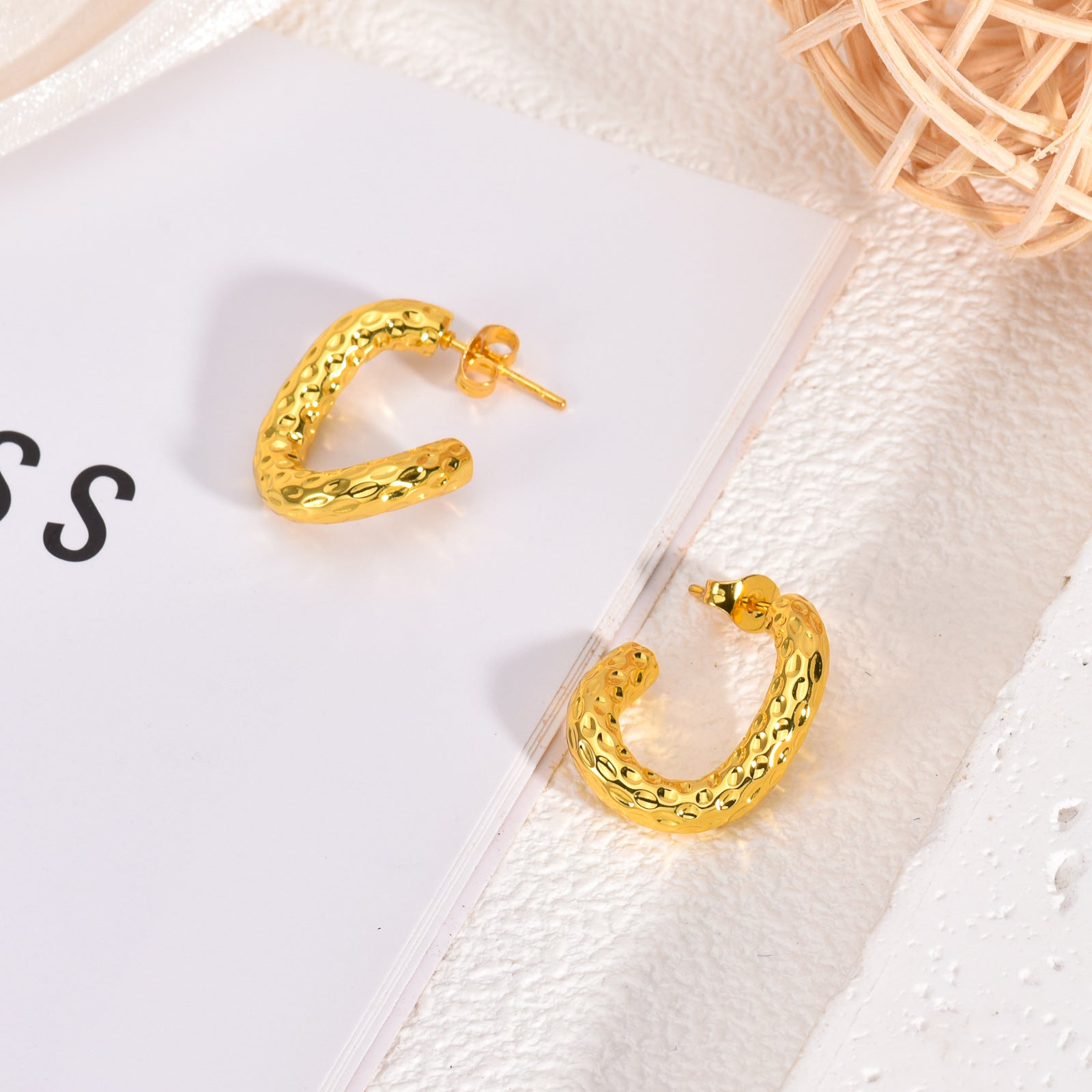 Wholesale 2PCS Stainless steel simple gold earrings