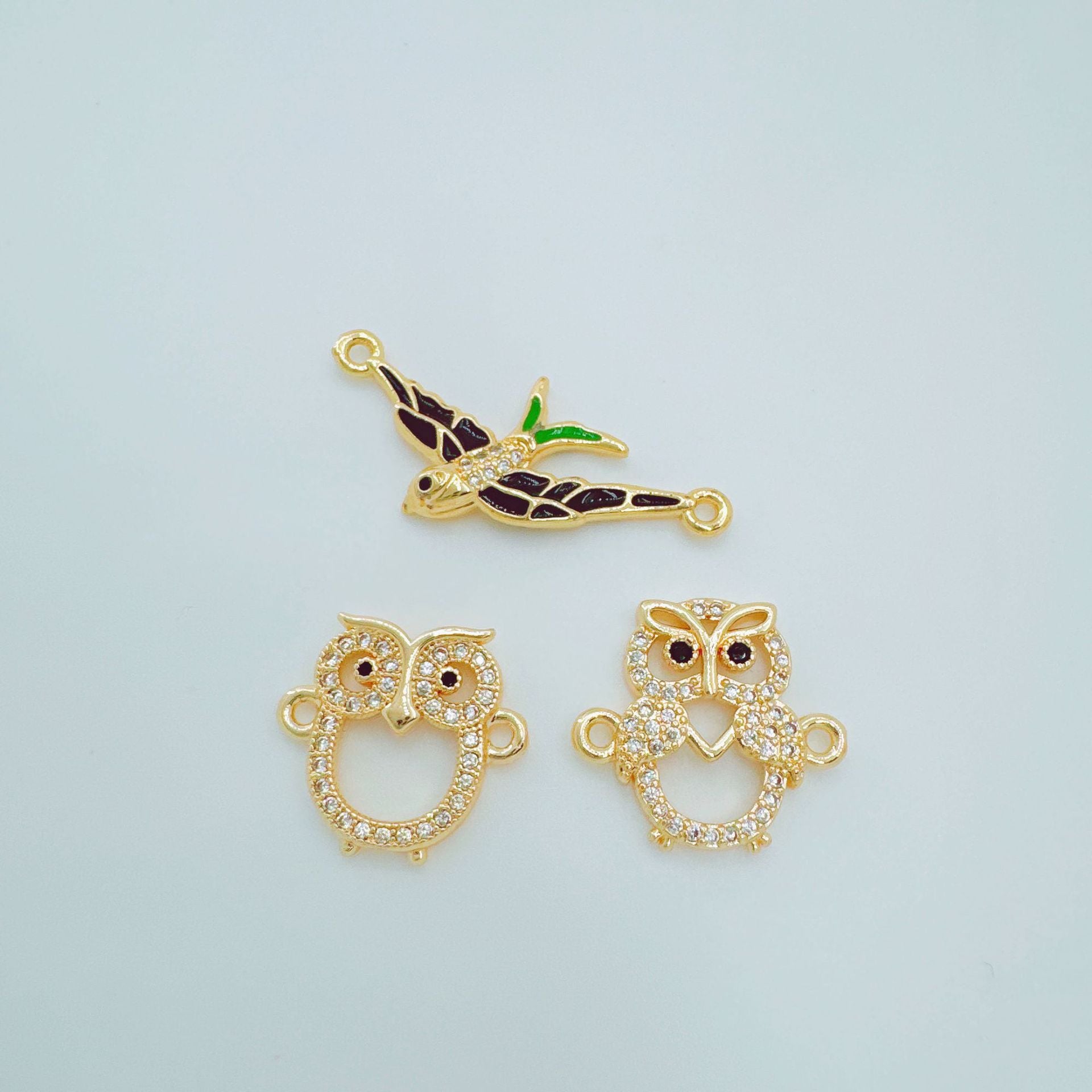 Wholesale 18K Gold Plated Copper Owl Swallow Pendant Charm - Trendy Jewelry Accessory for DIY Necklace Bracelet Making