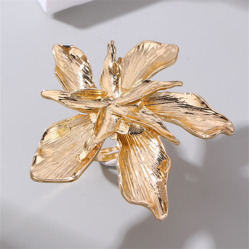 Wholesale Hollow Pearl Flower Rings