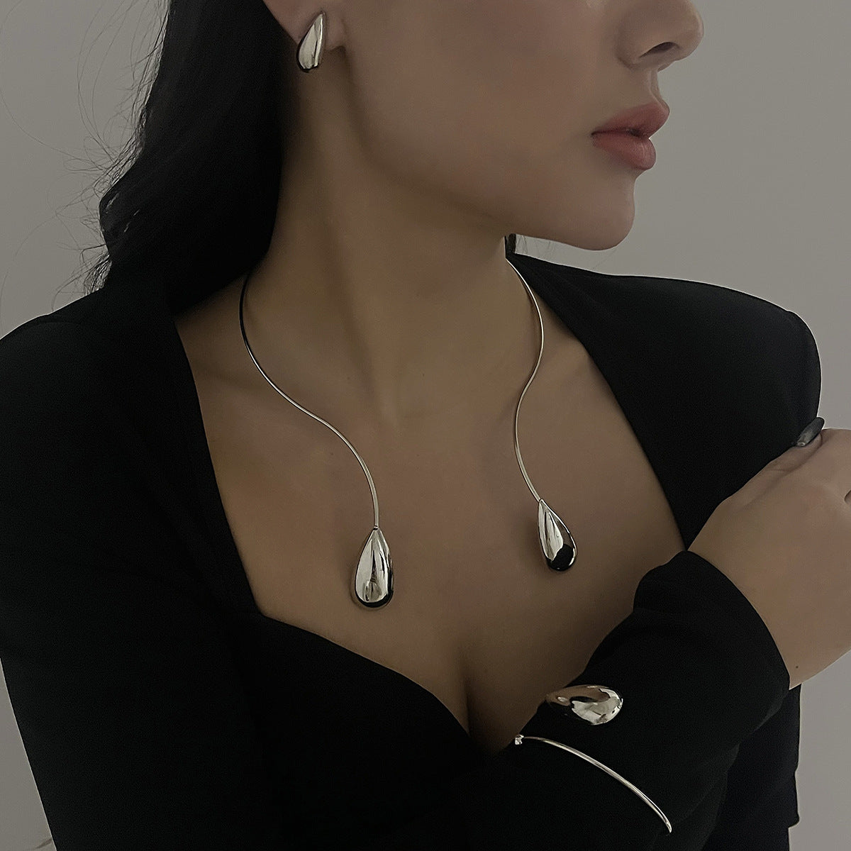Wholesale personality water drop shape collar bracelet earrings jewelry suit