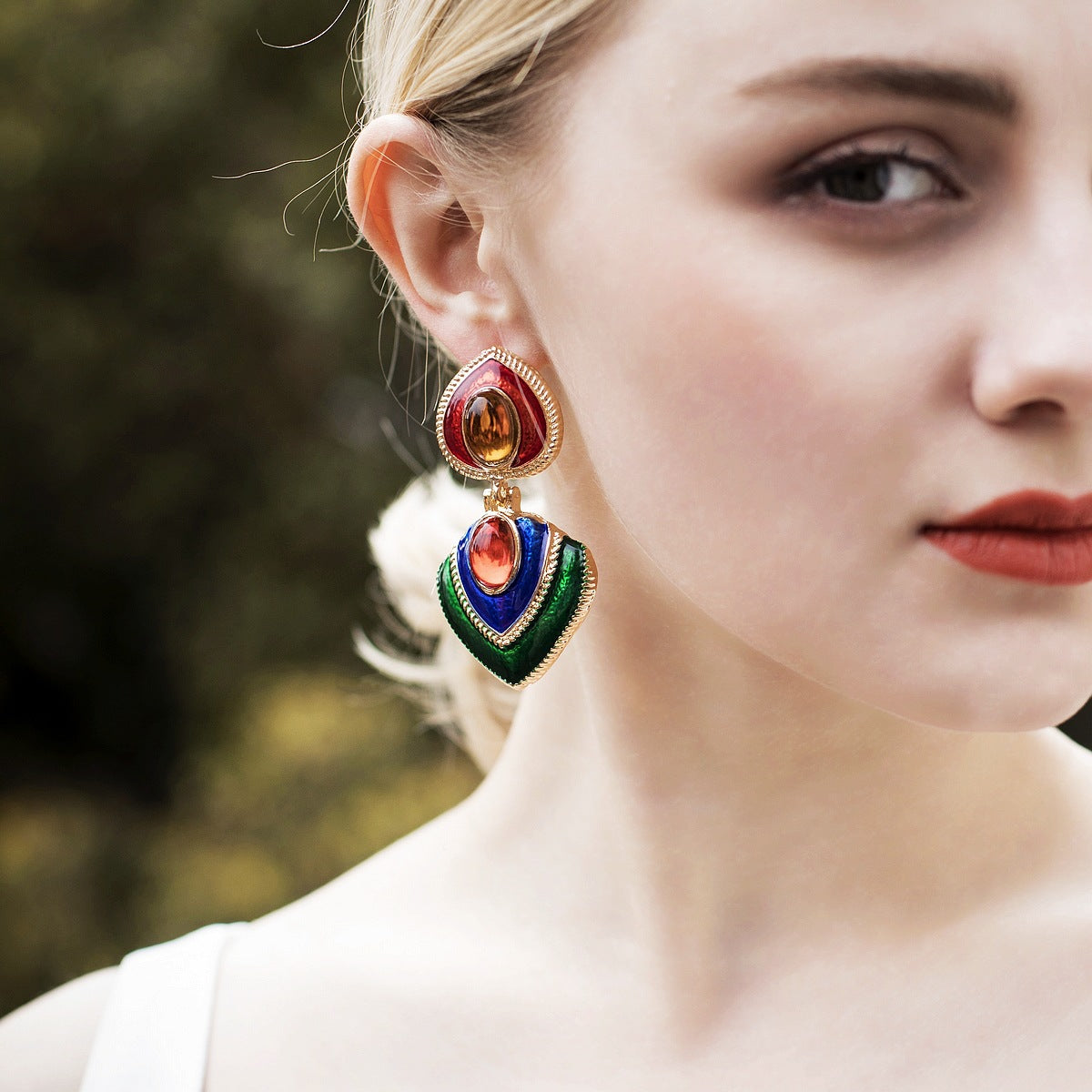 Wholesale  retro high-end sense agate gem foreign trade exaggerated alloy earrings