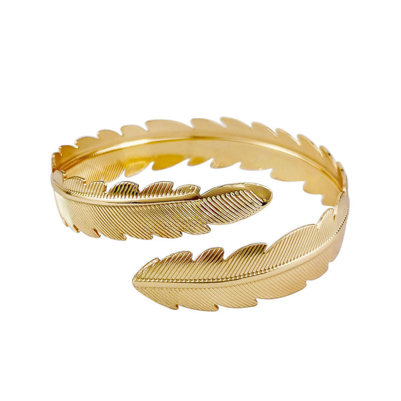 Wholesale exaggerated arm bracelet hollow personality arm ring mesh metal bracelet