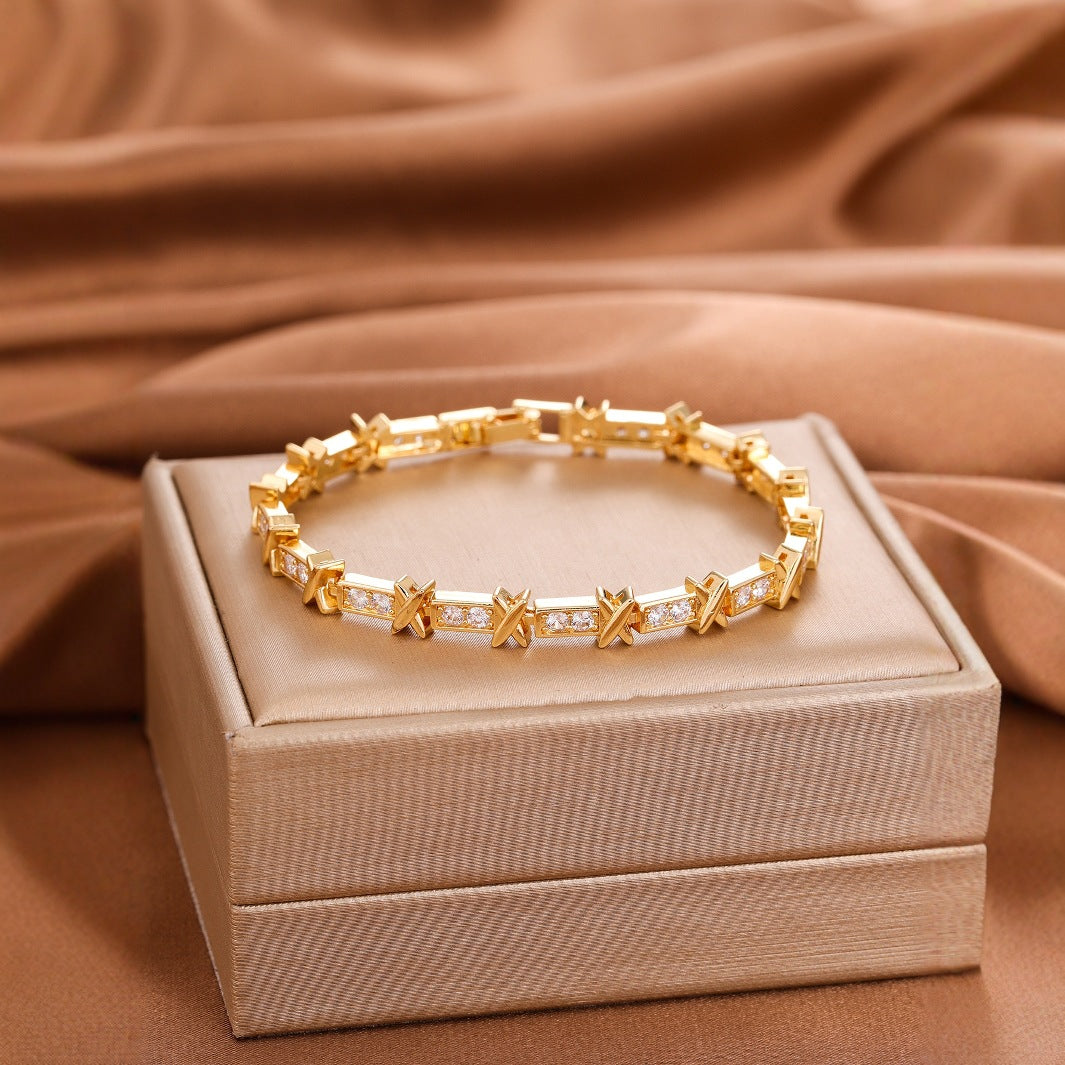 Wholesale Modern Geometric Zircon Bracelet,  Copper Gold Electroplated,  Jewelry Accessory for Women