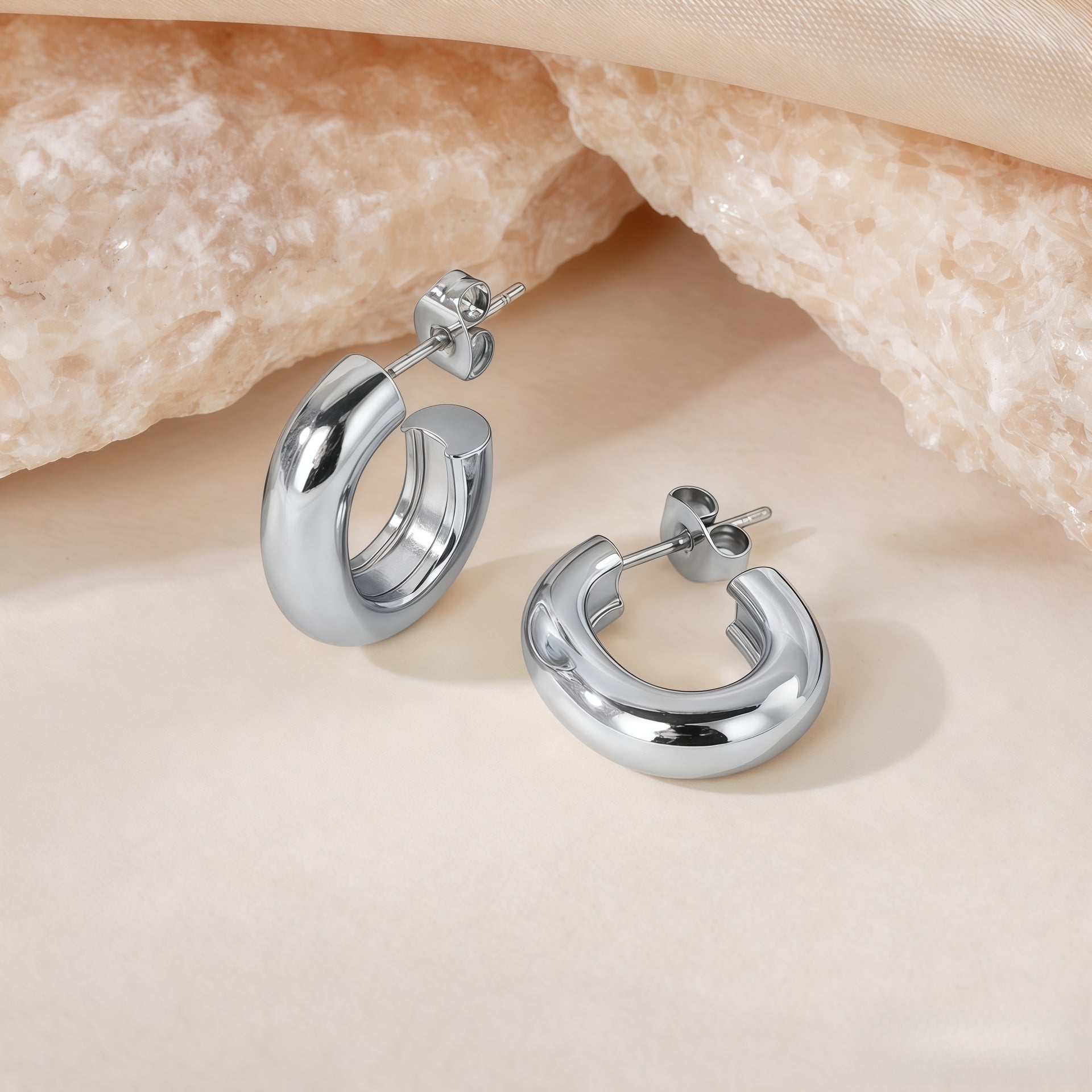 Wholesale Classic Hoop Versatile Non-Fading Titanium Steel Earrings