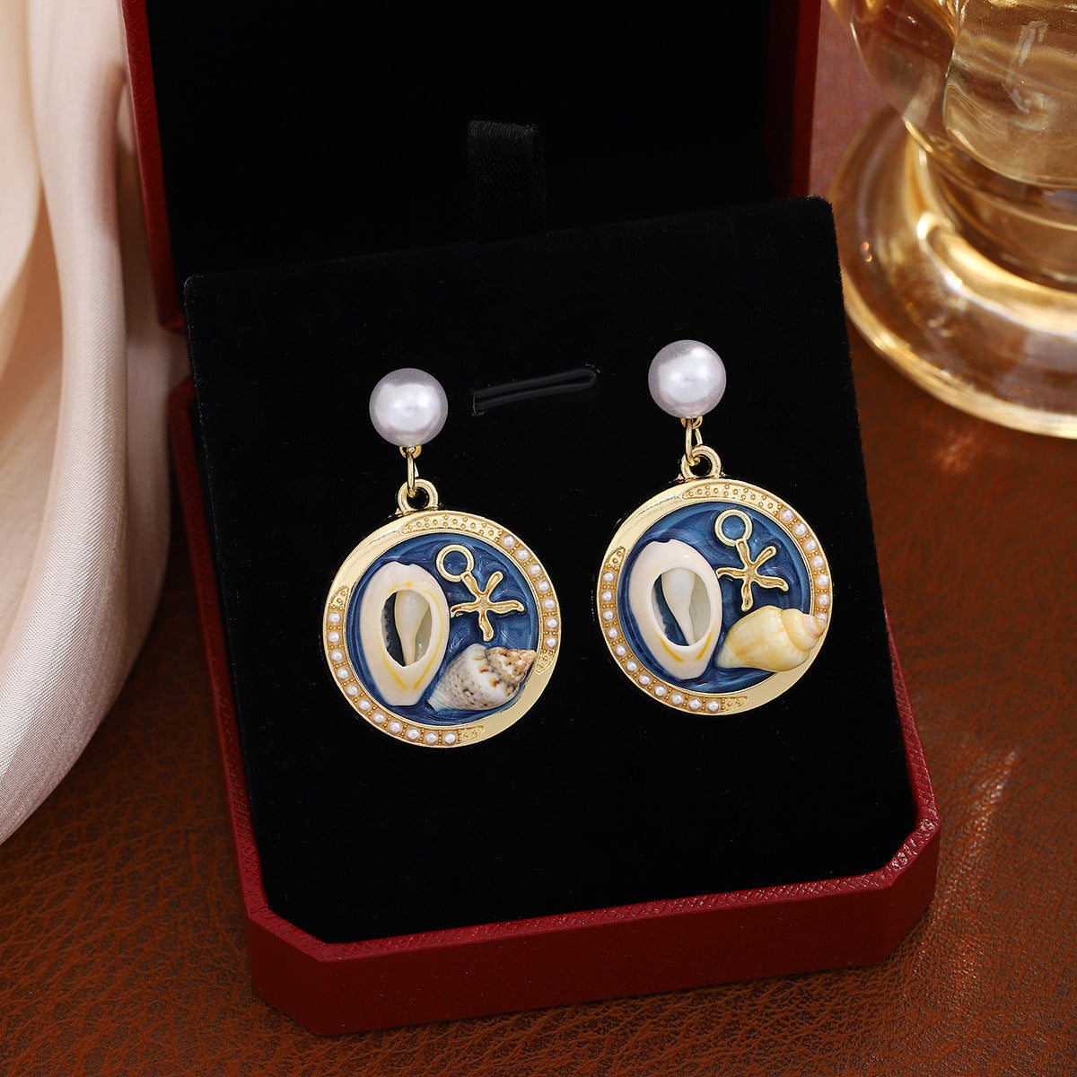 Wholesale Oil Dropping Three-dimensional Conch Pearl Flower Earrings