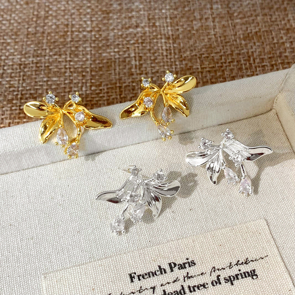 Wholesale Floral Zirconia Petal Earrings Elegant Fashion Jewelry Accessory for Boutique Resale