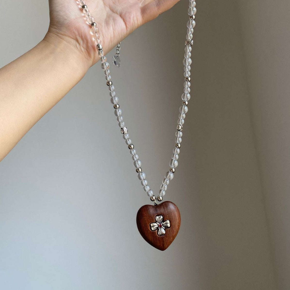 Wholesale retro brown heart necklace