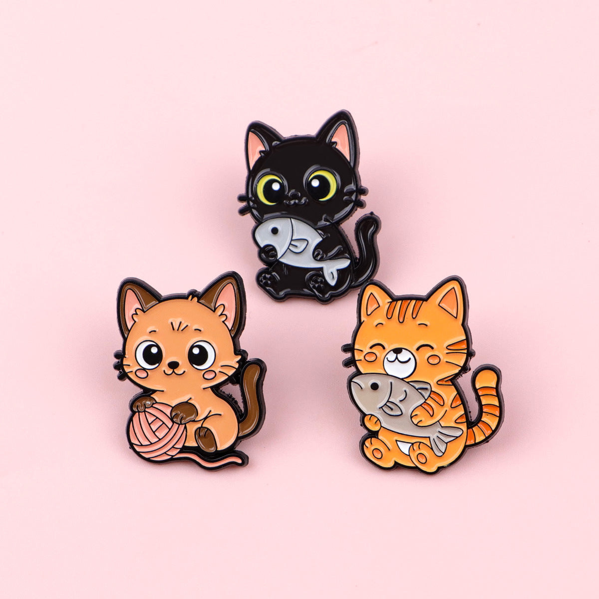 Wholesale Cartoon kitten holding a fish brooch