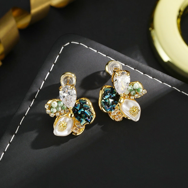 Wholesale Handmade Vintage Crystal Petal Earrings