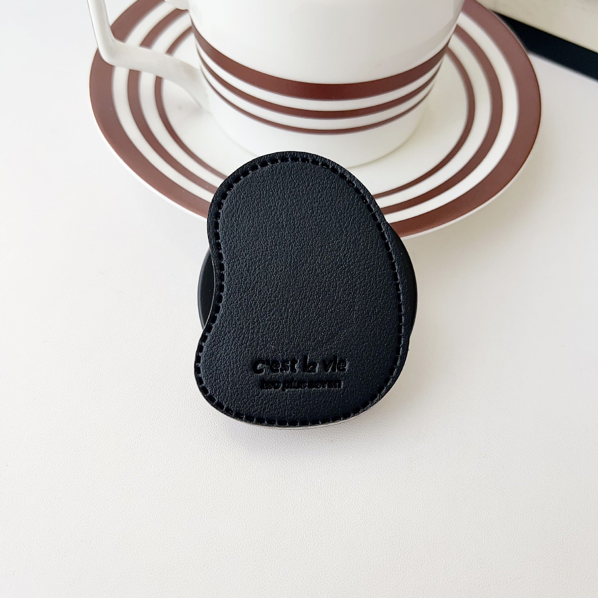 Wholesale Film-textured potato-shaped creative phone holder