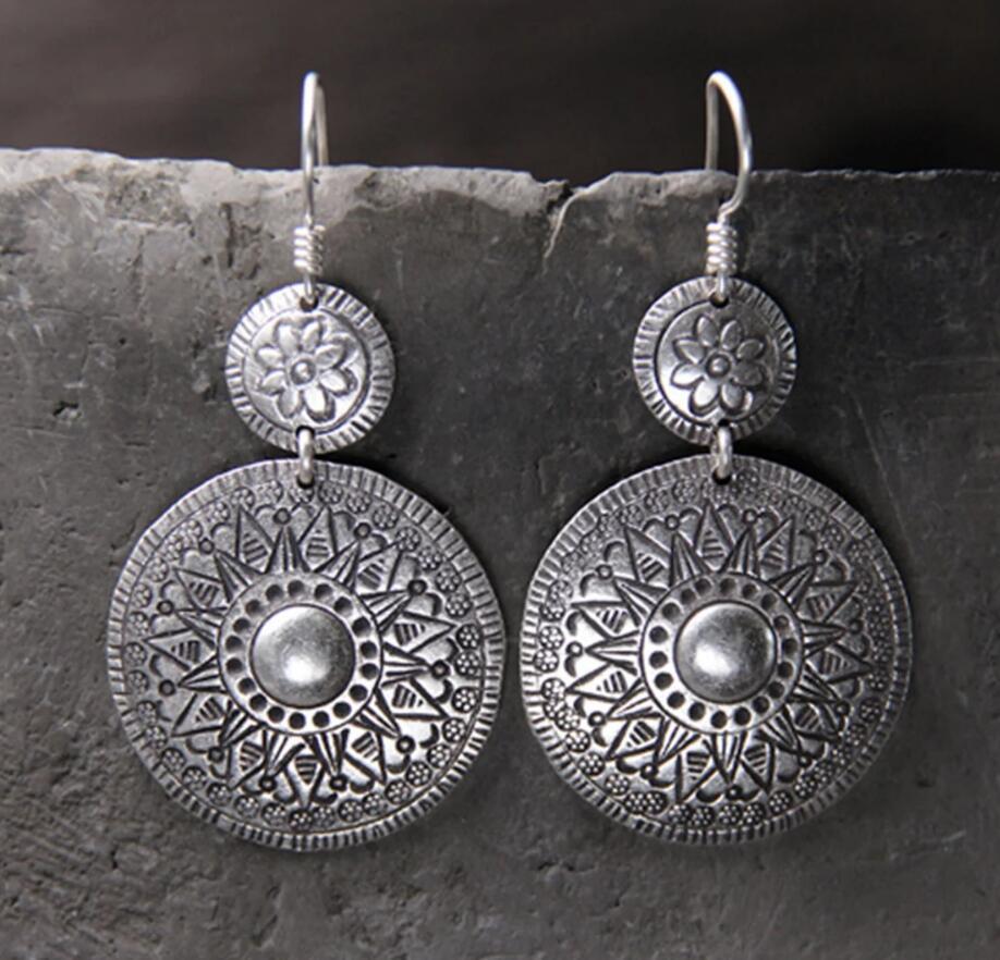 Wholesale Retro Ethnic Patterned Round Drop Earrings Ancient Silver For Everyday Fashion Accessory