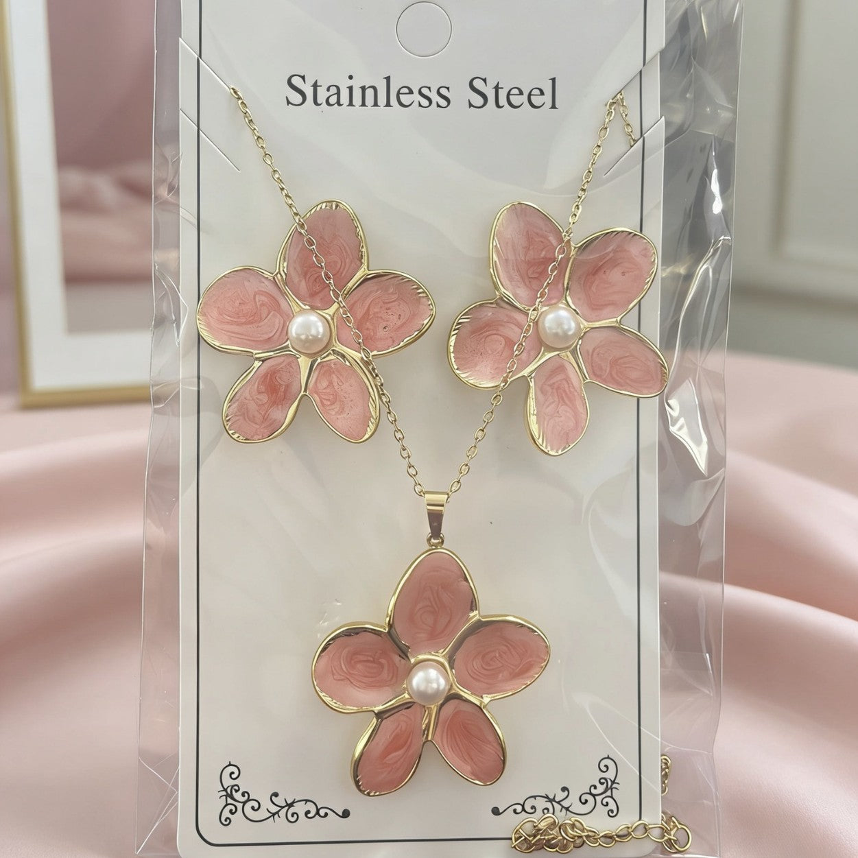 Wholesale Stainless Steel Flower and Teardrop Enamel Earrings and Necklace Set